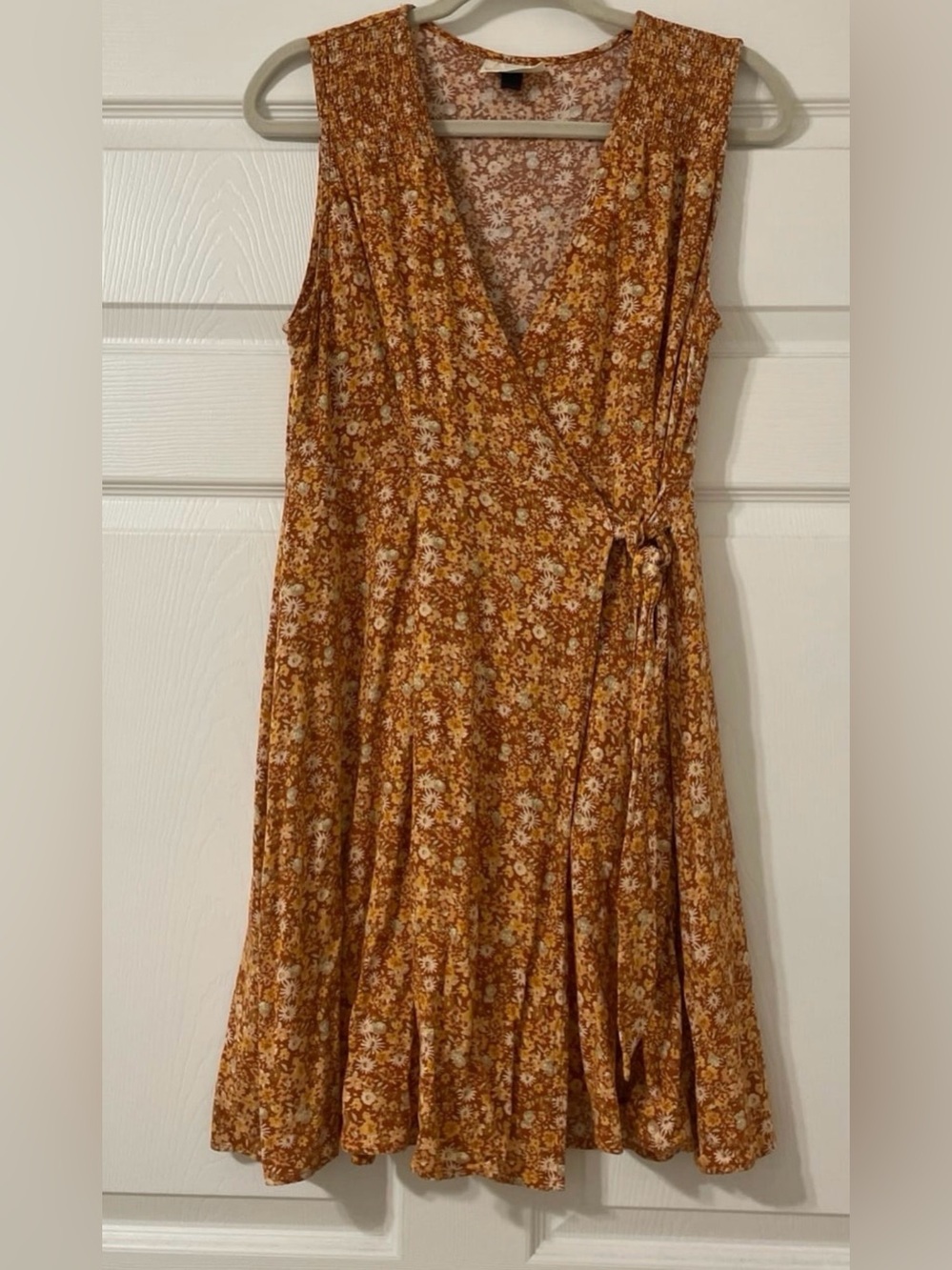 Universal thread floral Dress, size L, Gently Used.